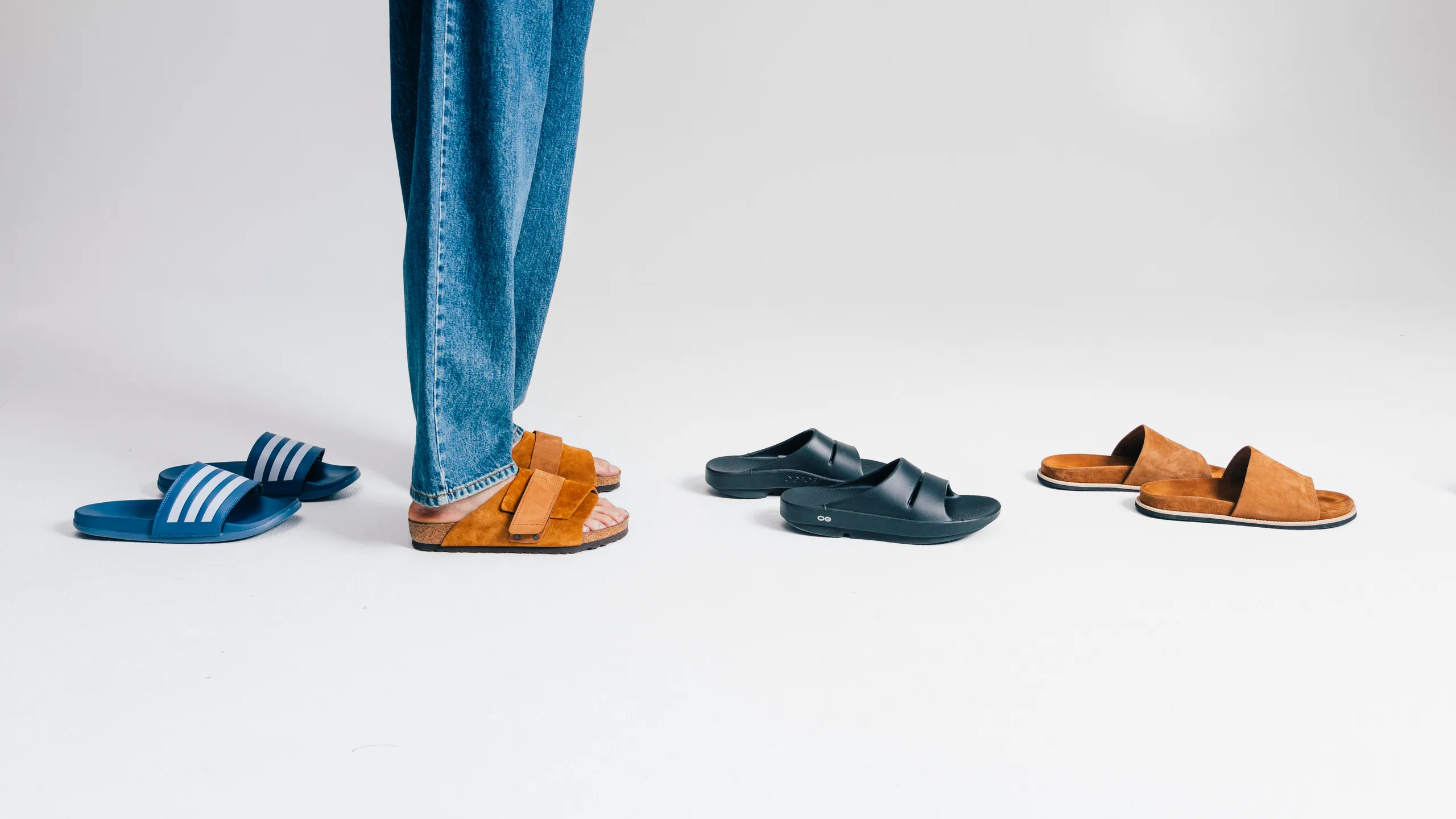 Trendy Modern Shoes -Trendy Modern Shoes GQR 0724 Slides Lede